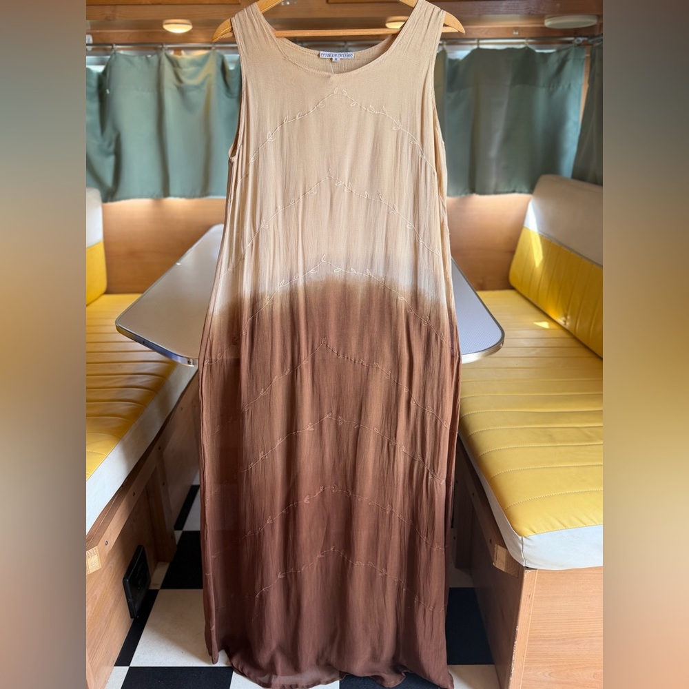 Sleeveless Ombre Brown to Cream Maxi Dress